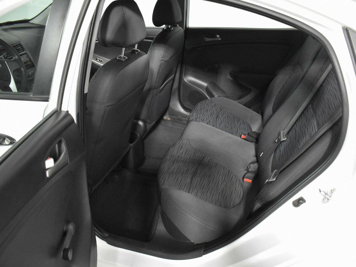 Hyundai Solaris I Рестайлинг, 2016 Фото №10