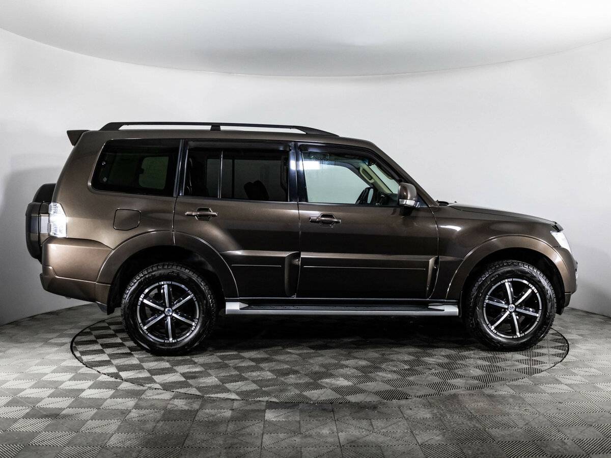 Mitsubishi Pajero IV Рестайлинг 2, 2017 Фото №5