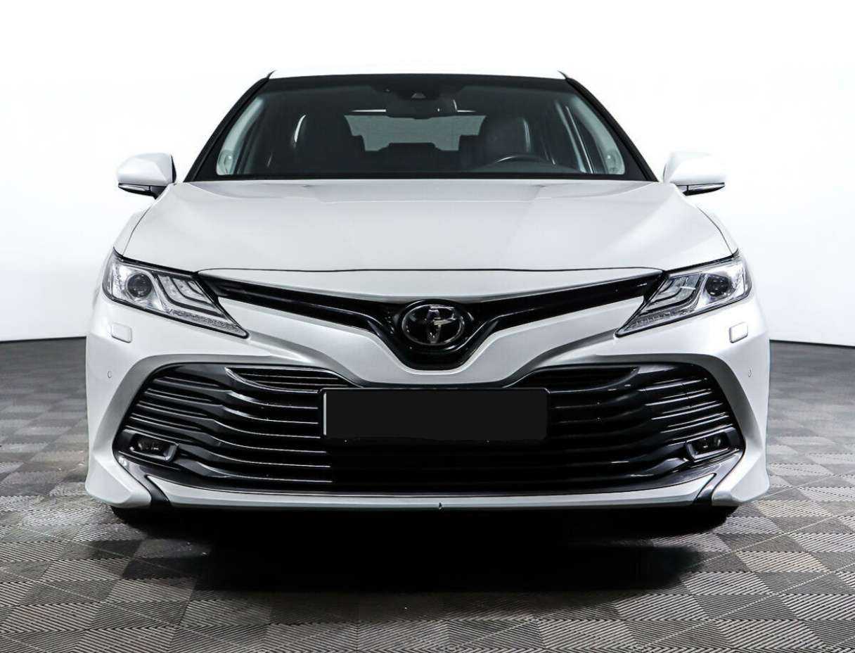 Toyota Camry, 2020 Фото №2