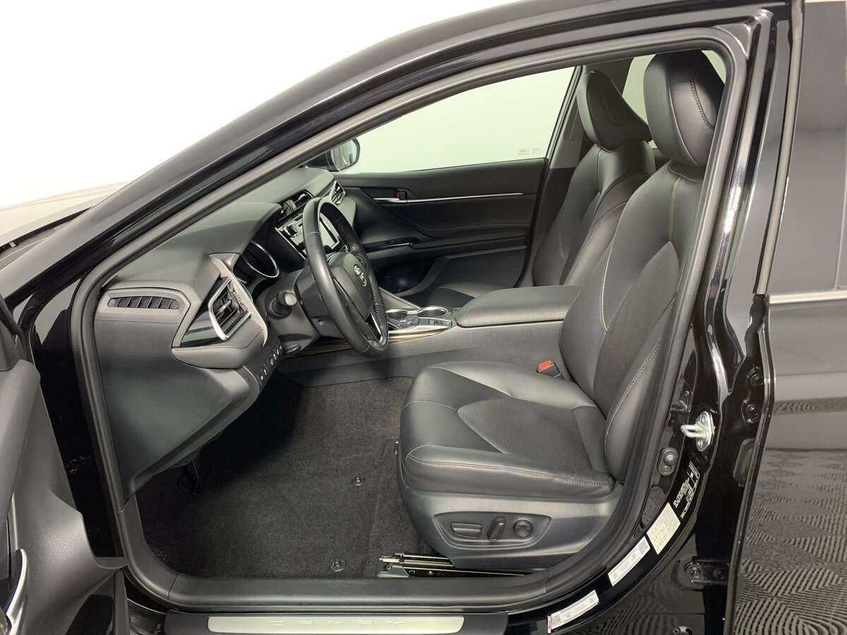 Toyota Camry, 2019 Фото №16