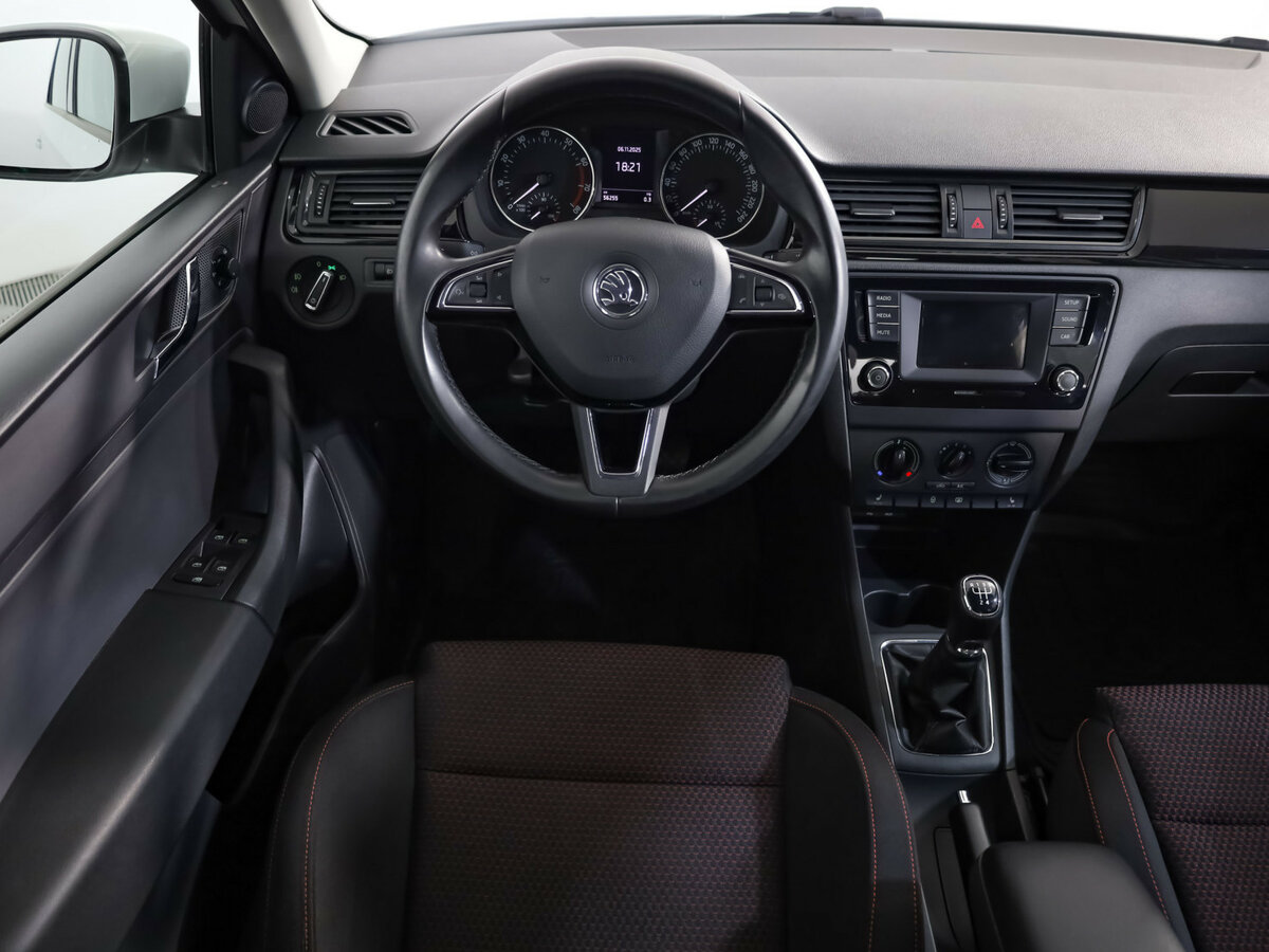 Skoda Rapid I, 2015 Фото №9