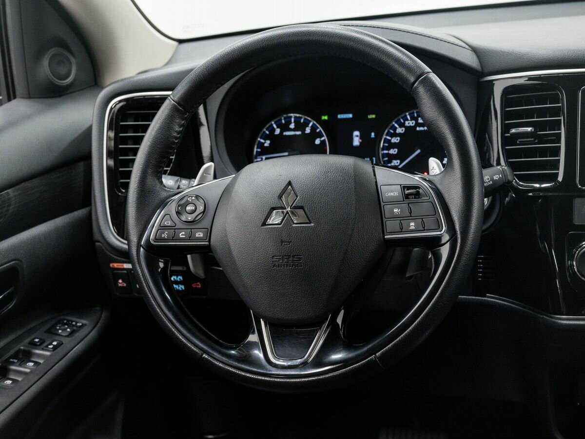 Mitsubishi Outlander, 2018 Фото №12