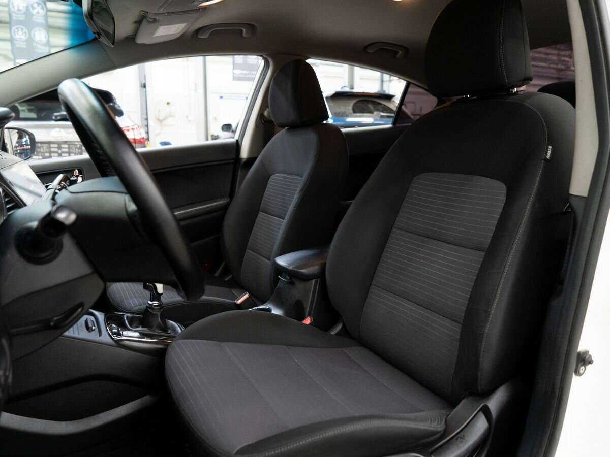 Kia Cerato, 2017 Фото №6