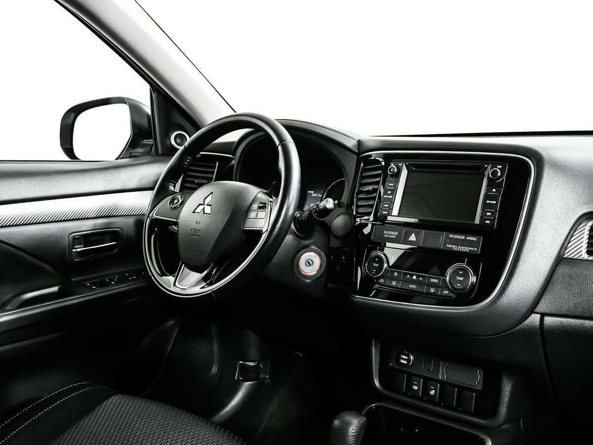 Mitsubishi Outlander, 2017 Фото №9