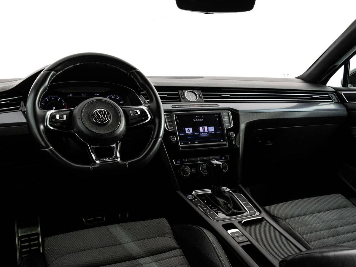 Volkswagen Passat, 2016 Фото №11