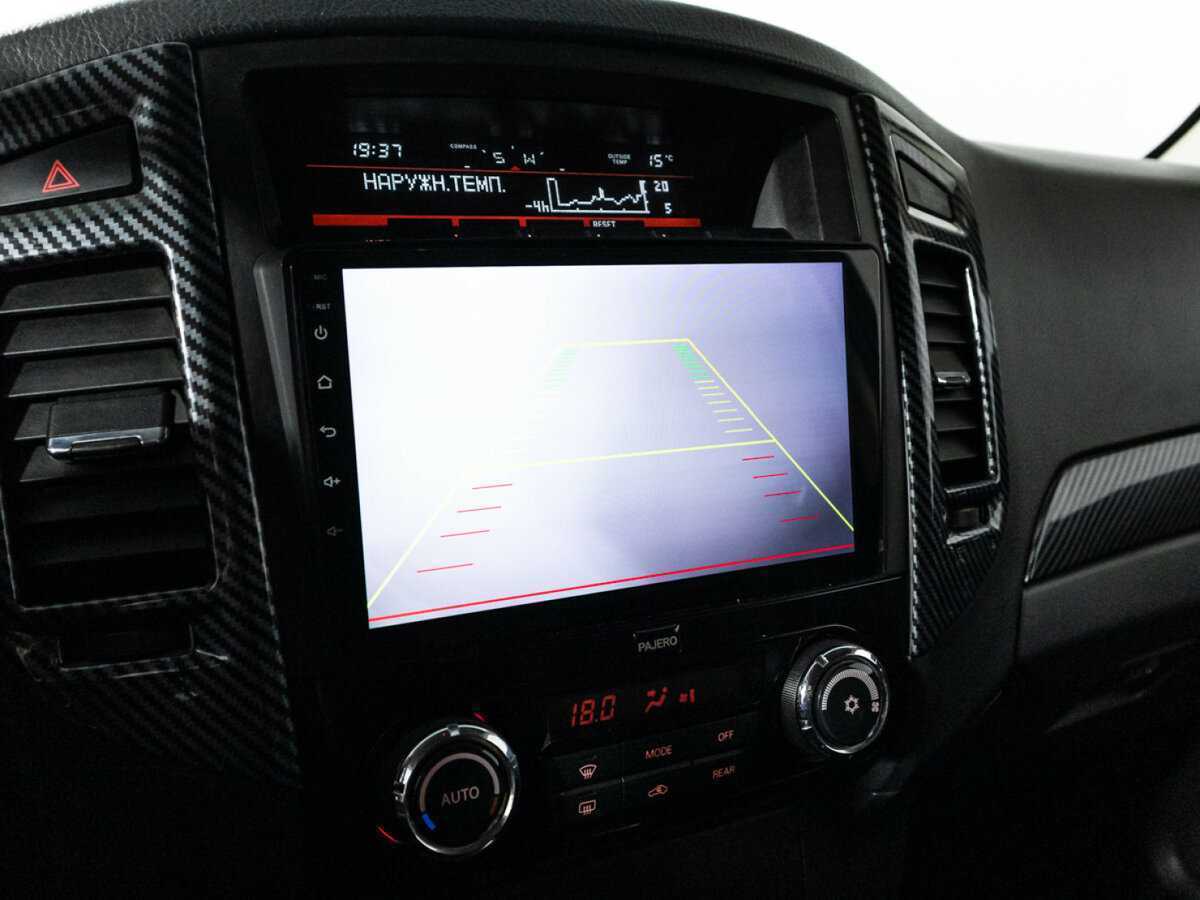 Mitsubishi Pajero, 2014 Фото №15