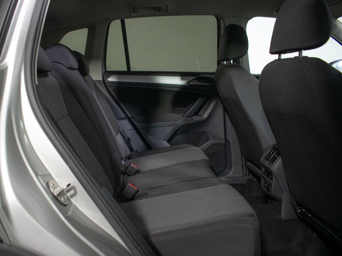 Volkswagen Tiguan II Рестайлинг, 2021 Фото №10