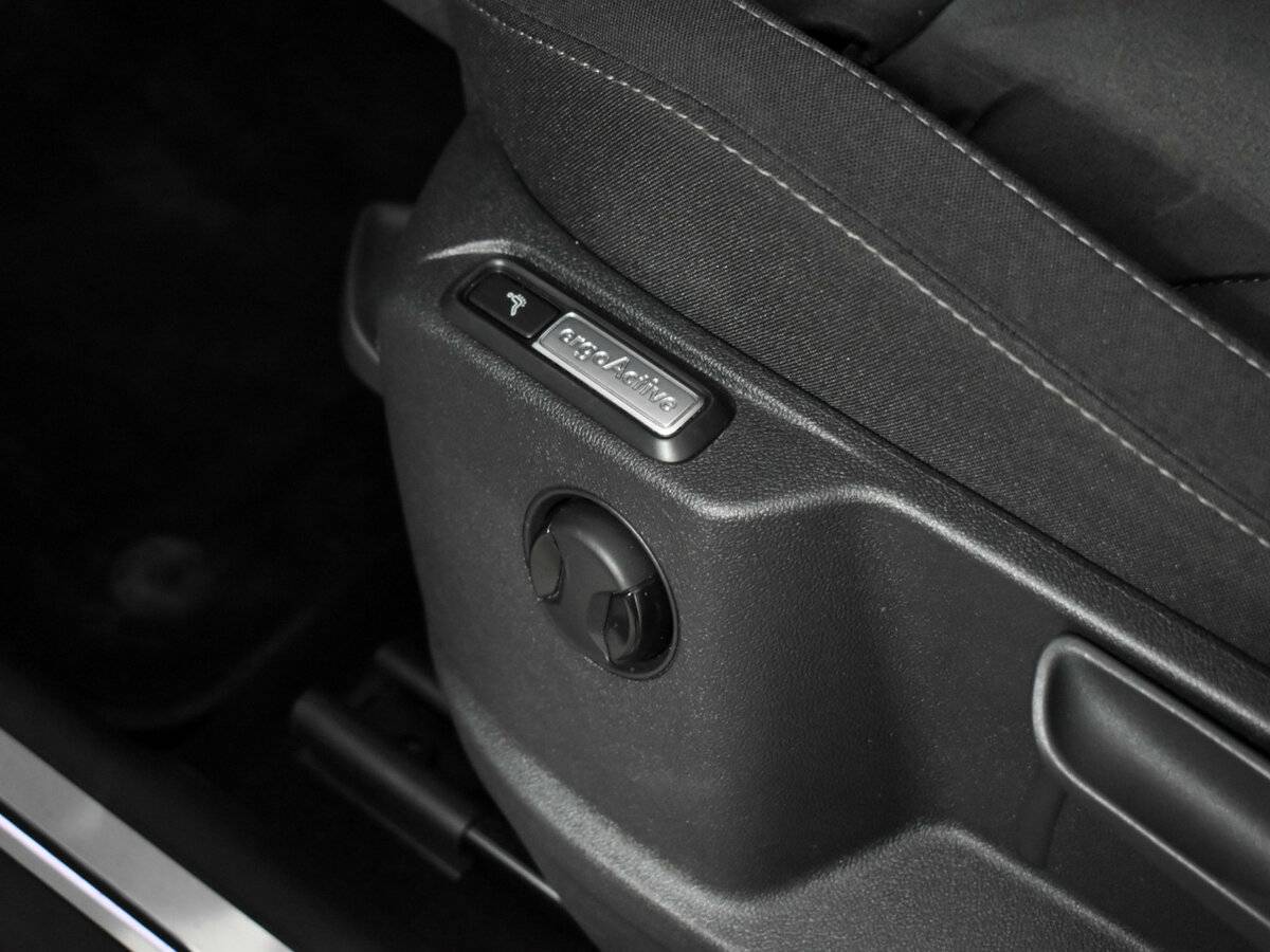 Volkswagen Tiguan II, 2020 Фото №8