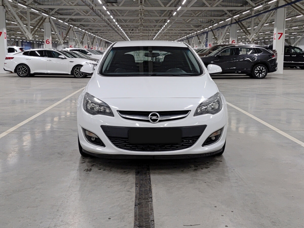 Opel Astra J Рестайлинг, 2013 Фото №2