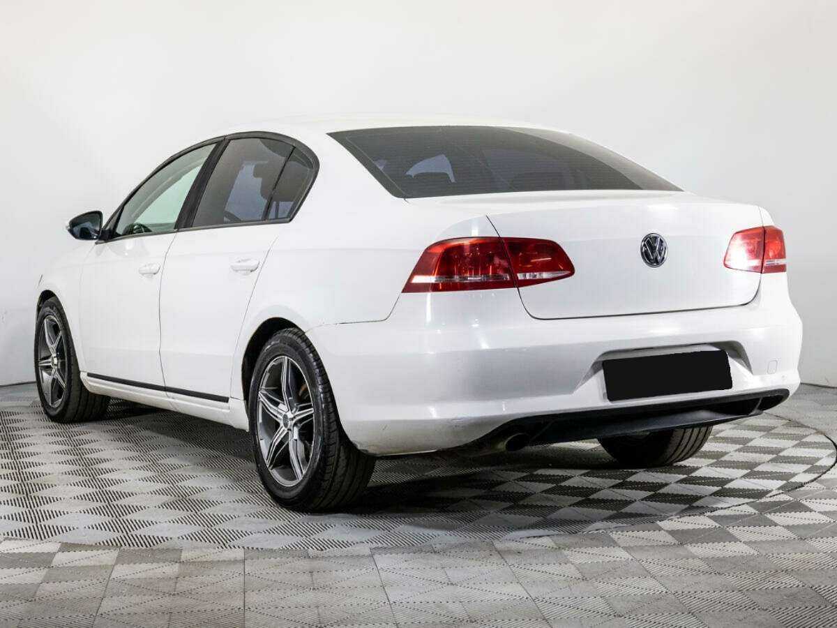 Volkswagen Passat, 2012 Фото №7