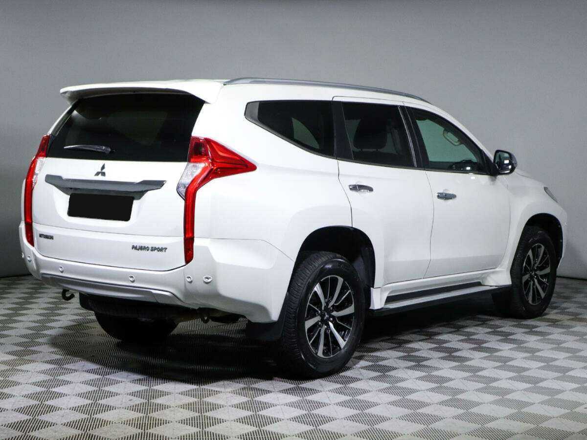 Mitsubishi Pajero Sport, 2018 Фото №2