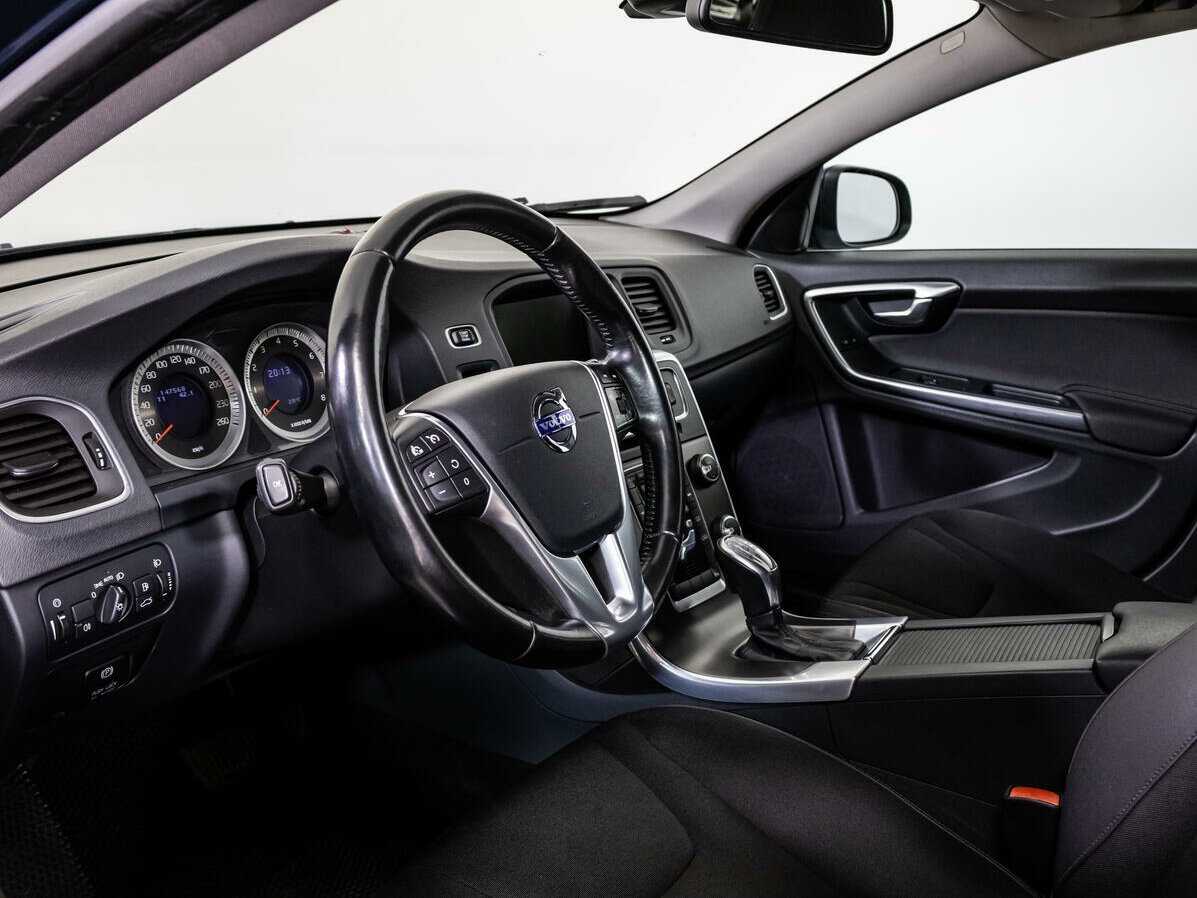 Volvo V60, 2012 Фото №11