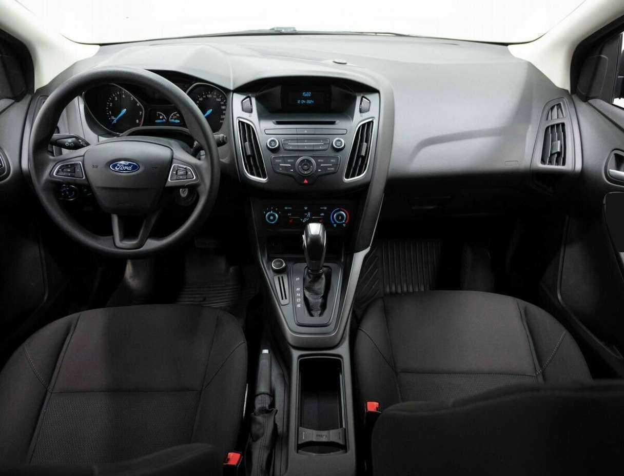 Ford Focus, 2019 Фото №13