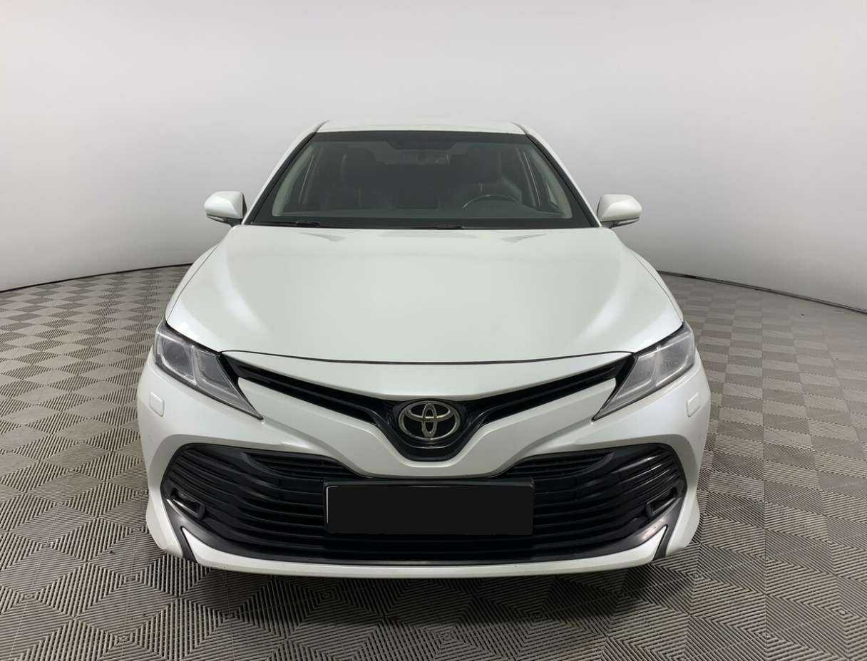 Toyota Camry, 2020 Фото №2
