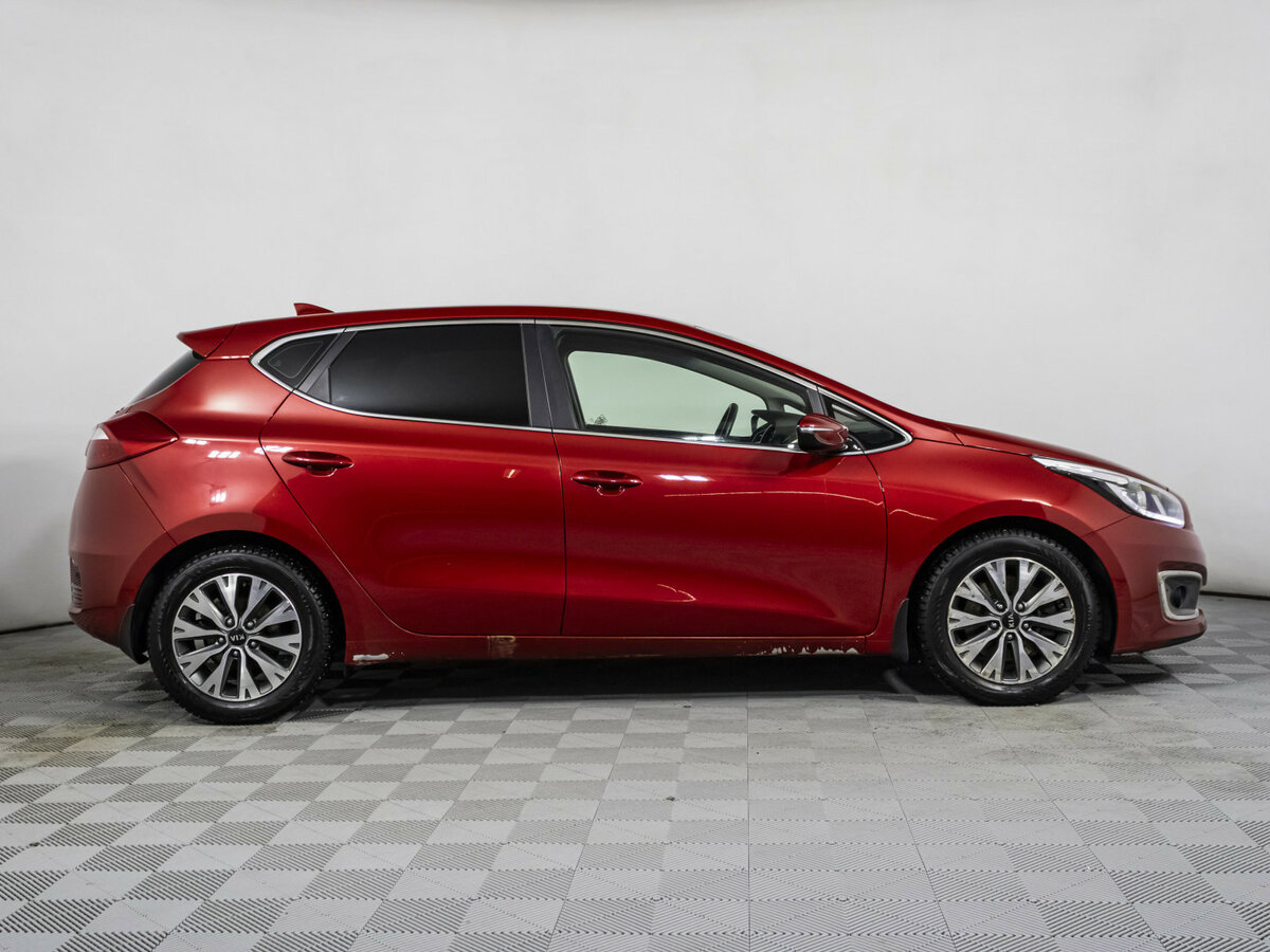 Kia Ceed II Рестайлинг, 2017 Фото №4