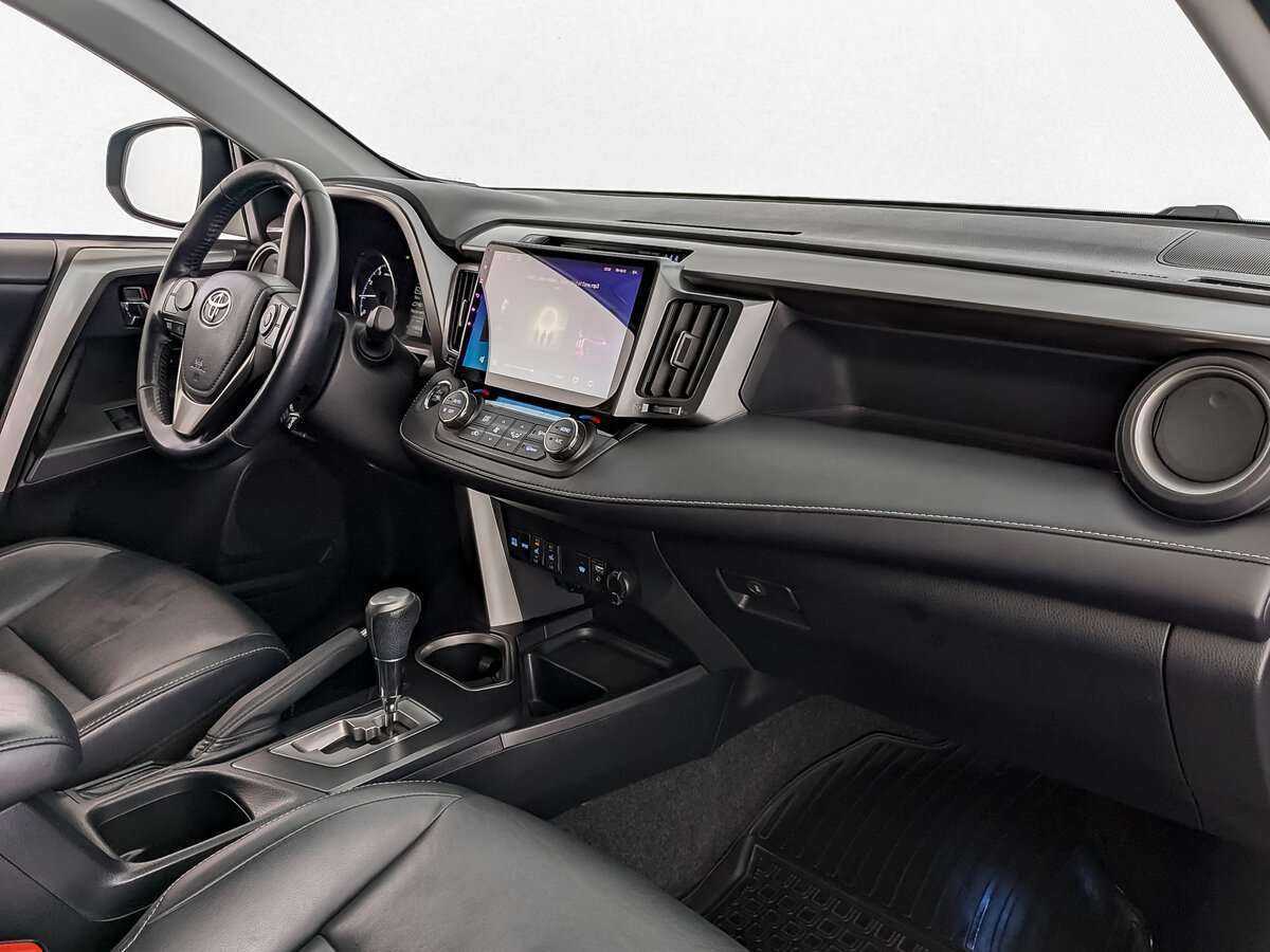 Toyota RAV4, 2017 Фото №9