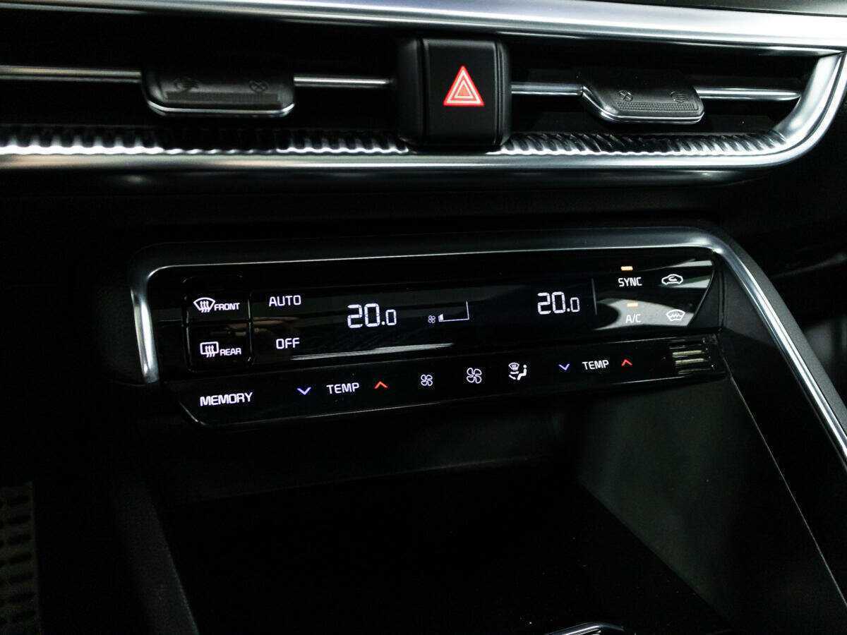 Kia K5, 2020 Фото №23