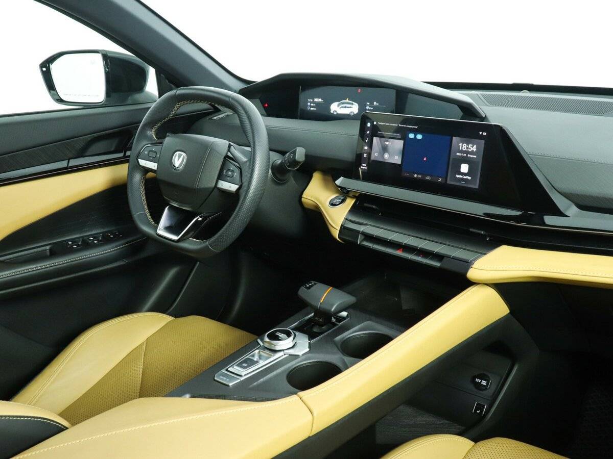 Changan UNI-V, 2022 Фото №21