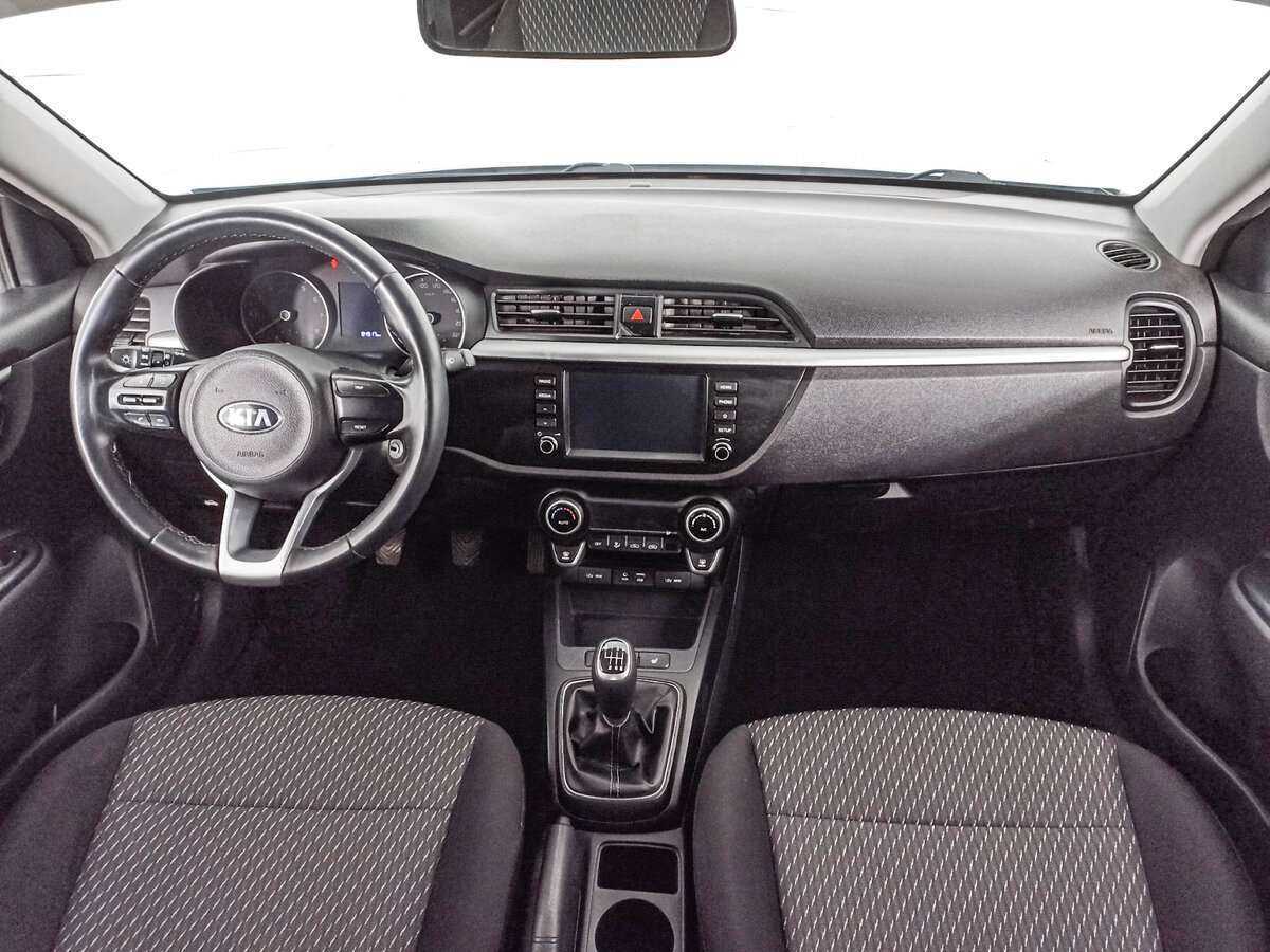 Kia Rio, 2018 Фото №12