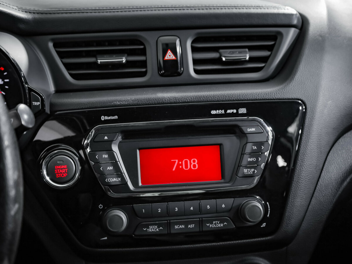 Kia Rio 4-speed III, 2013 Фото №11