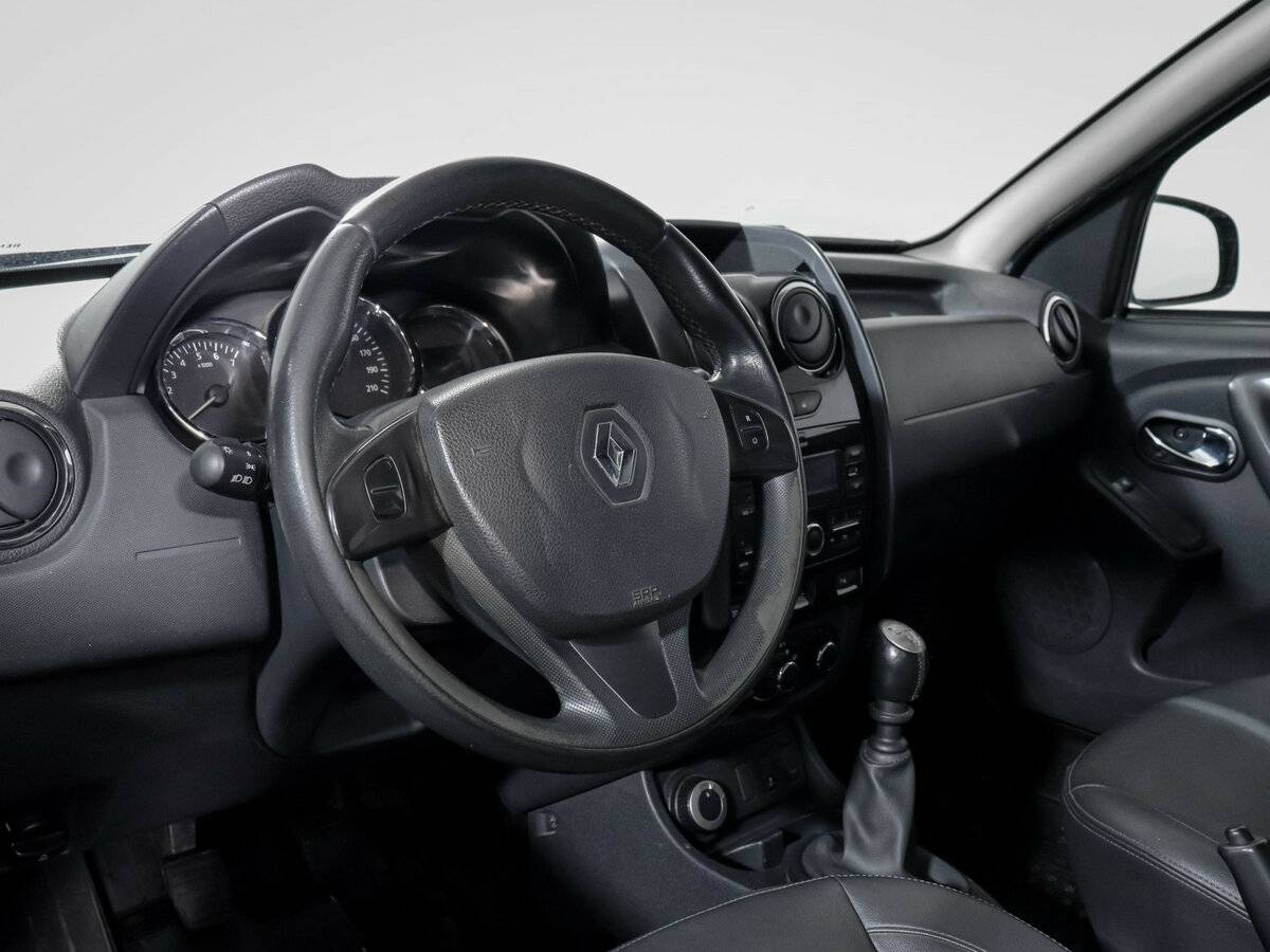 Renault Duster I Рестайлинг, 2017 Фото №12