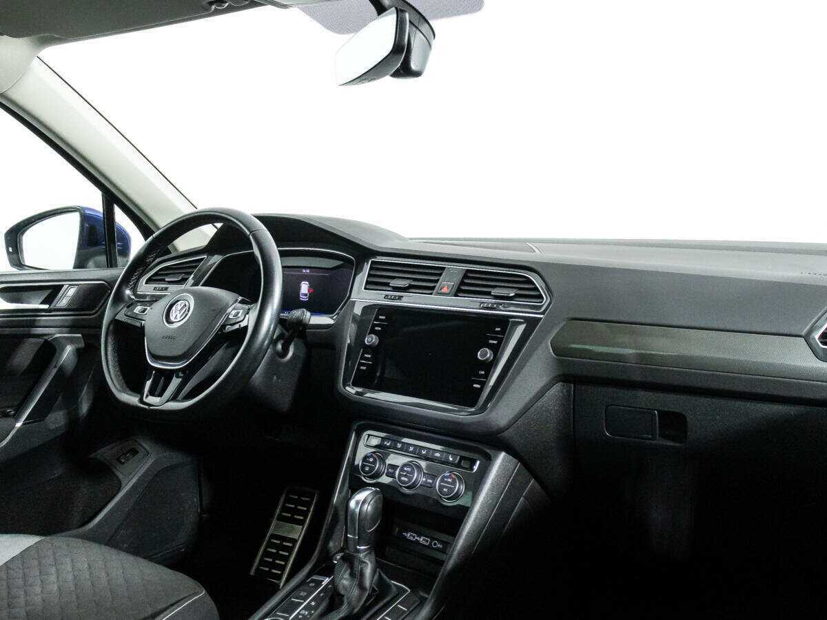 Volkswagen Tiguan, 2018 Фото №9