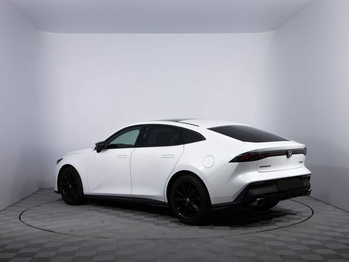 Changan UNI-V, 2023 Фото №7