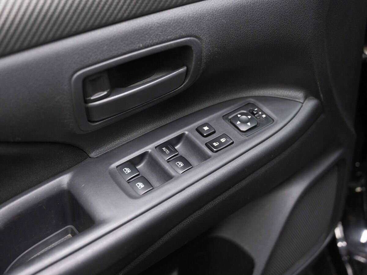 Mitsubishi Outlander, 2018 Фото №16