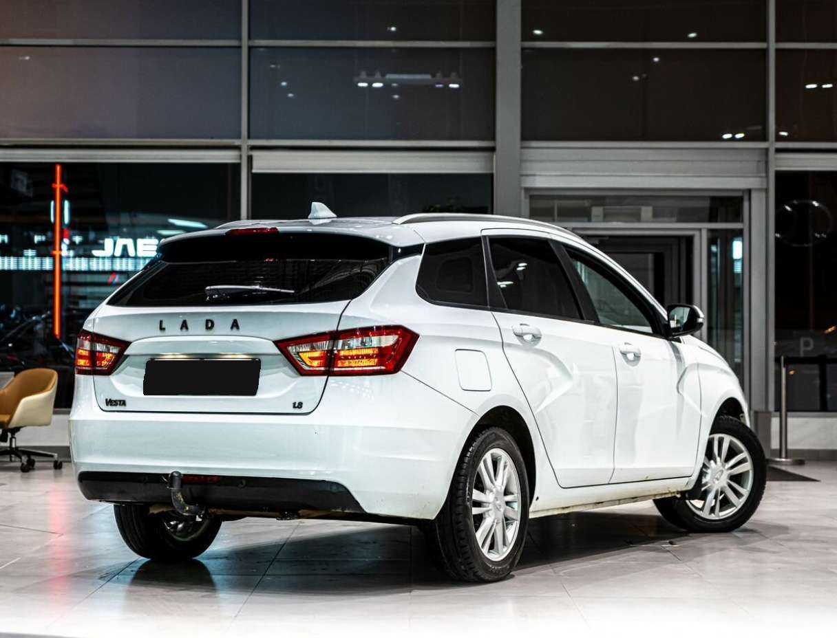 Lada (ВАЗ) Vesta SW, 2019 Фото №3