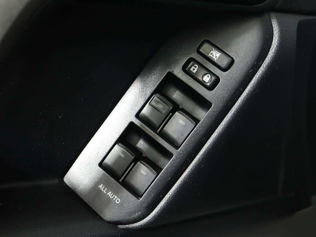 Toyota Land Cruiser Prado, 2012 Фото №12