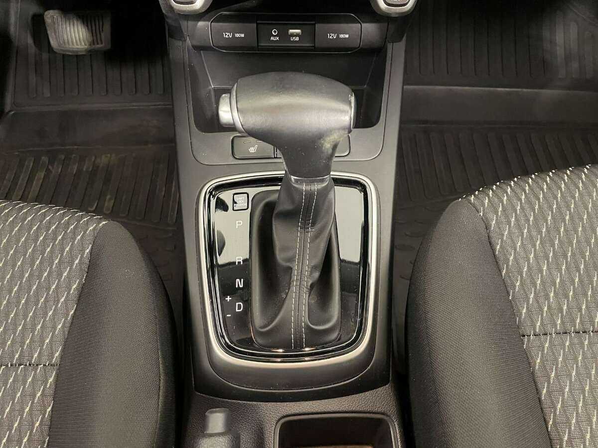 Kia Rio X-Line, 2019 Фото №13