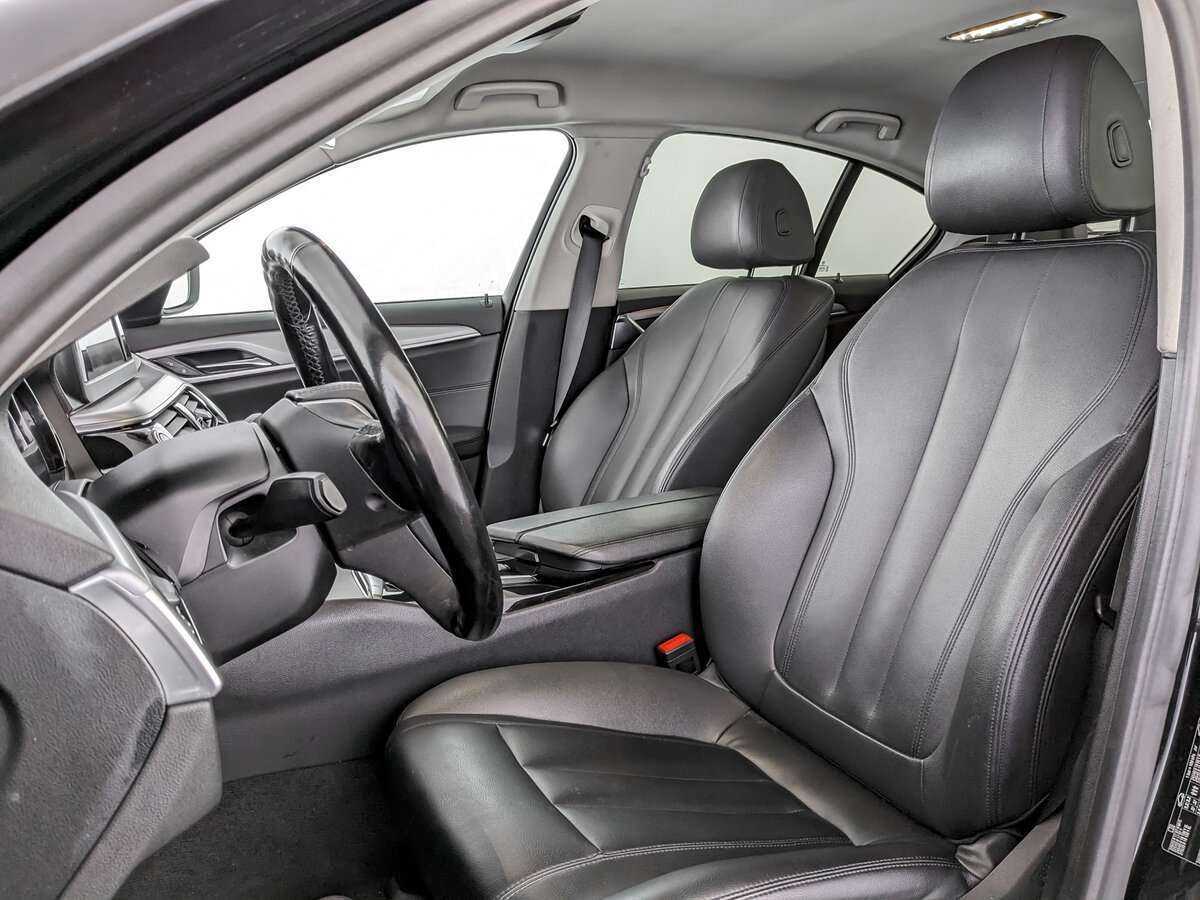 BMW 5 серии 520i, 2018 Фото №15