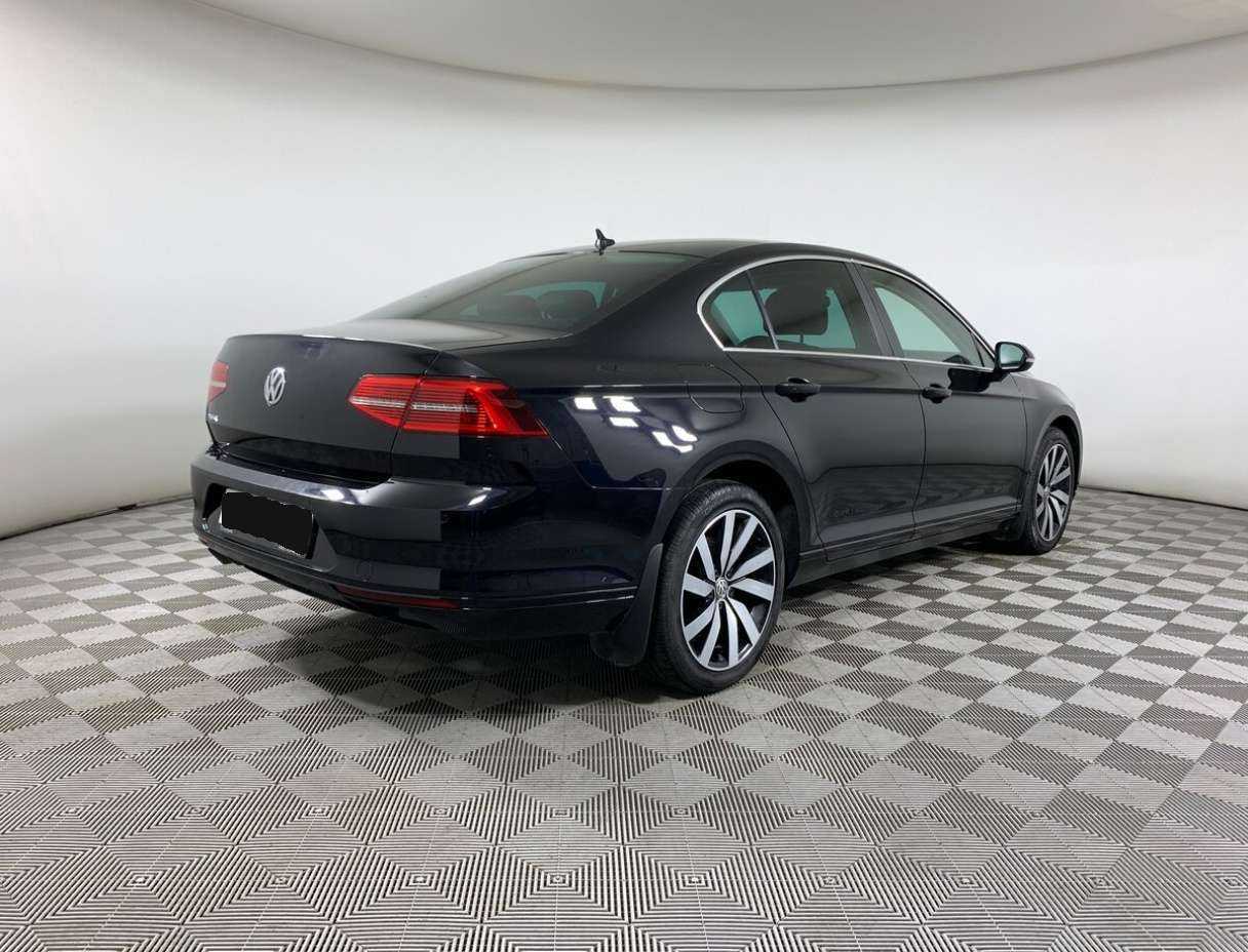 Volkswagen Passat, 2019 - 107 000 км. | Фото №5