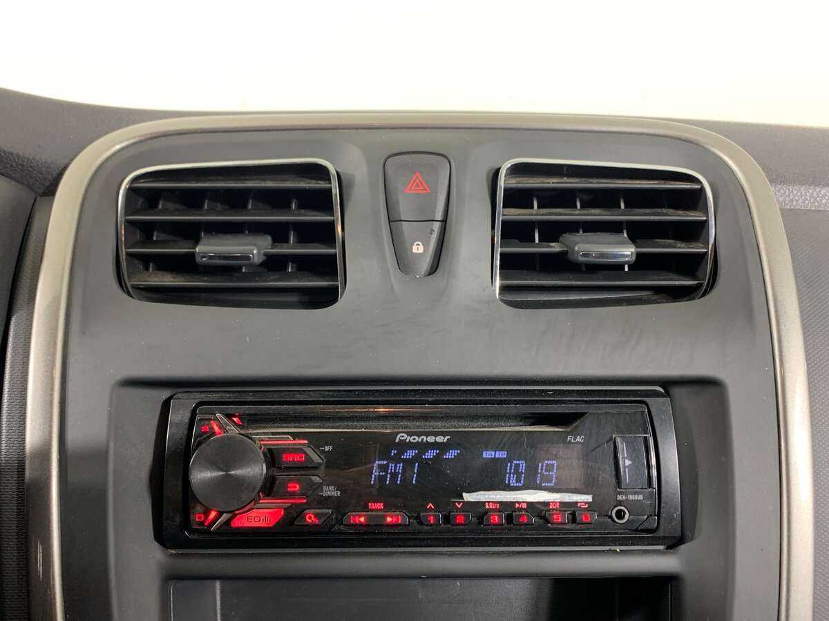 Renault Sandero, 2017 Фото №13