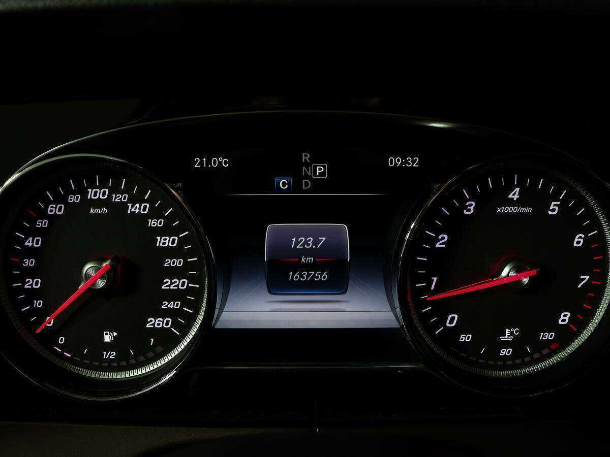 Mercedes-Benz E-Класс 200, 2016 Фото №10