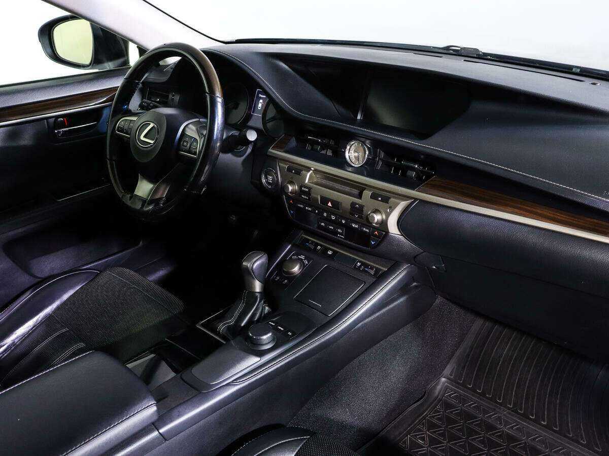 Lexus ES 200, 2016 Фото №6