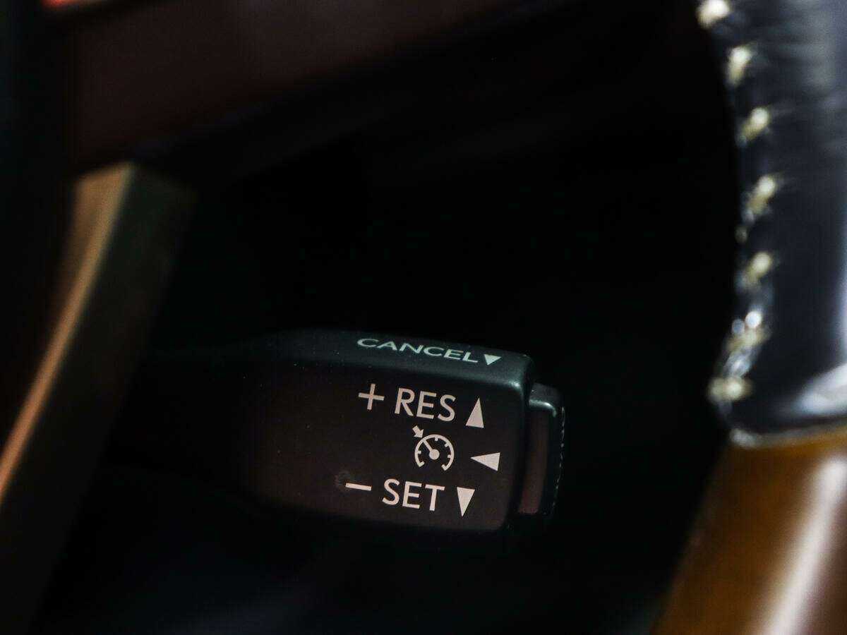 Lexus ES 200, 2016 Фото №20