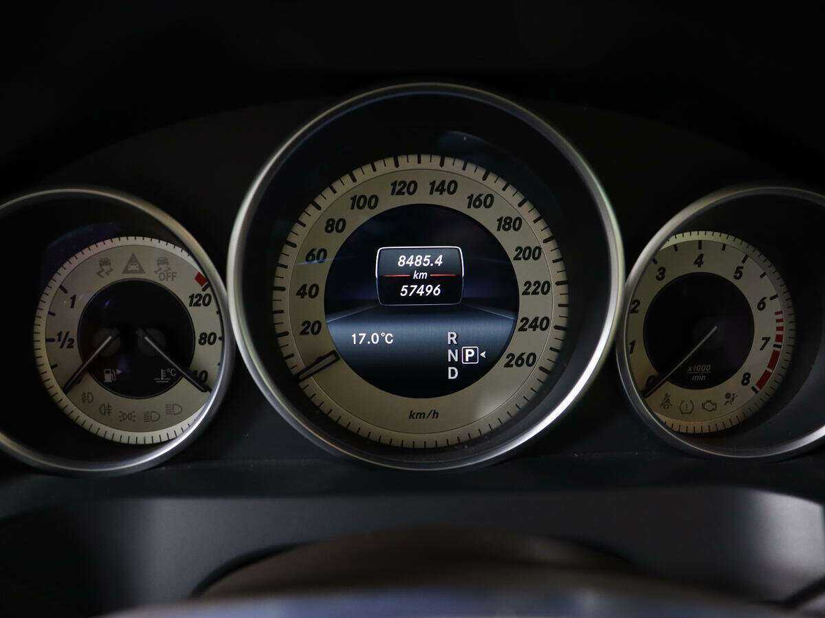 Mercedes-Benz E-Класс 200, 2016 Фото №11