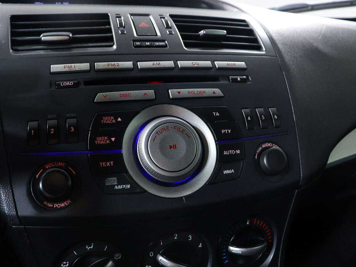 Mazda 3, 2012 Фото №16