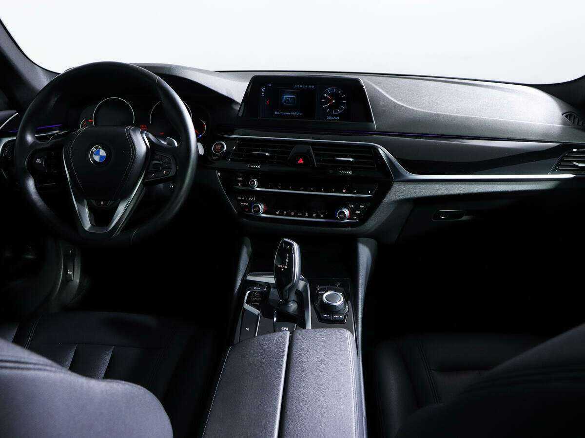 BMW 5 серии 520d xDrive, 2018 Фото №9