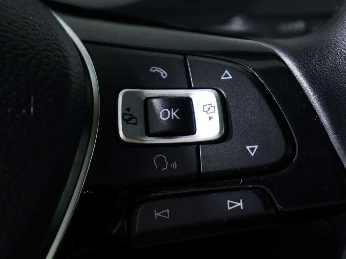 Volkswagen Tiguan, 2018 Фото №20