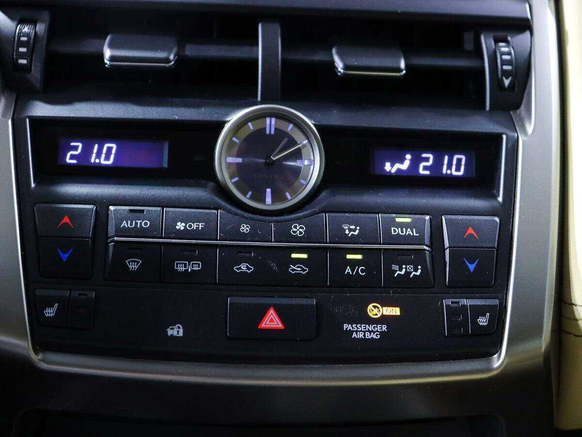 Lexus NX 200, 2016 Фото №18