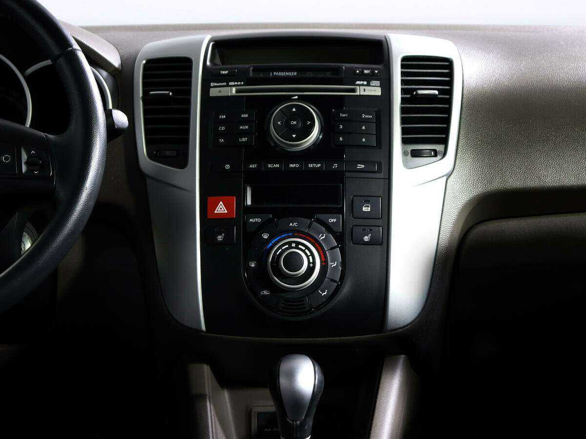 Kia Venga, 2012 Фото №12