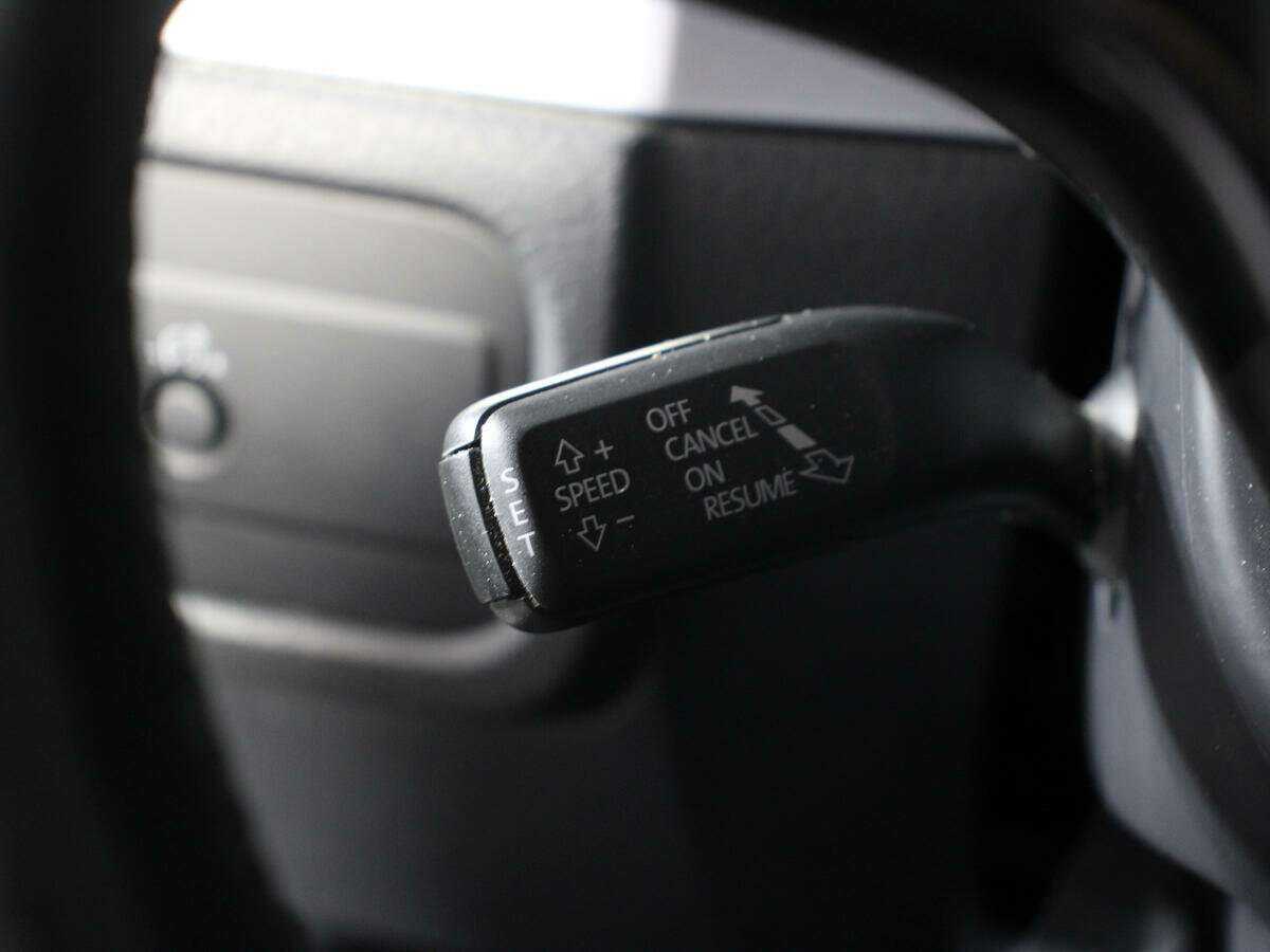 Volkswagen Touareg, 2015 Фото №20