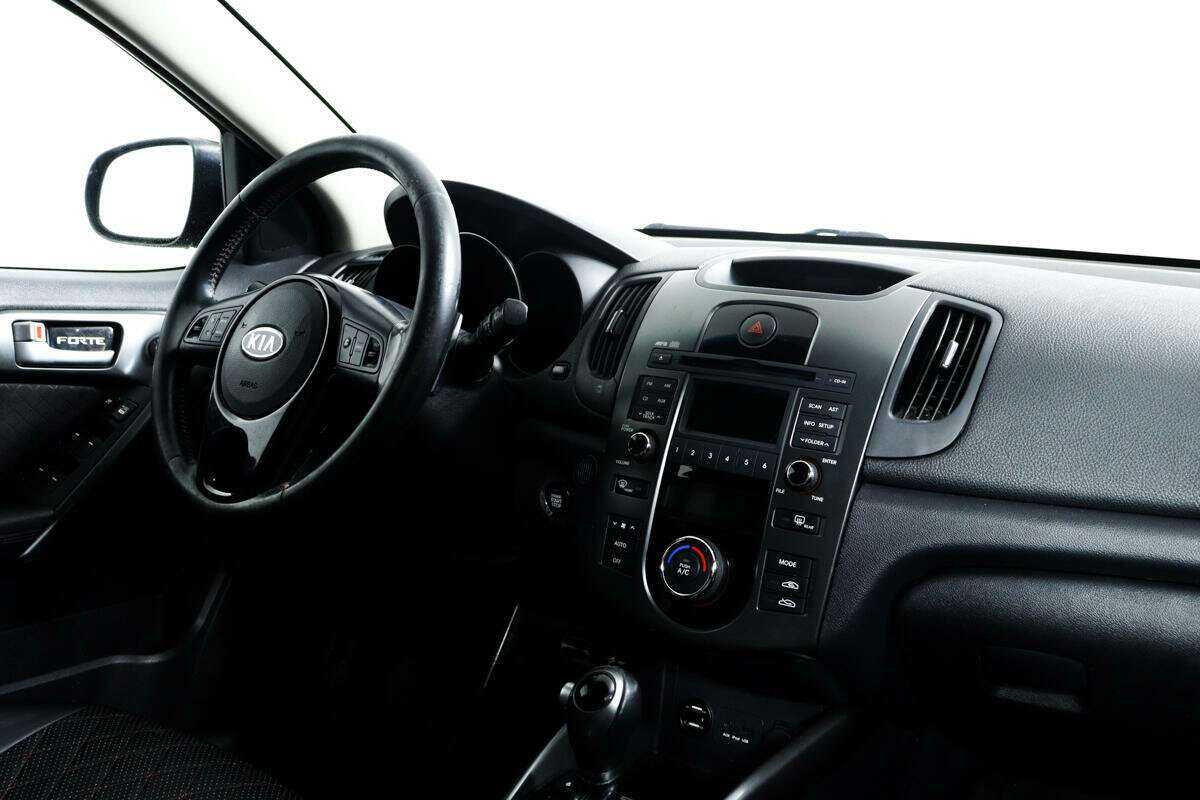 Kia Cerato, 2012 Фото №9
