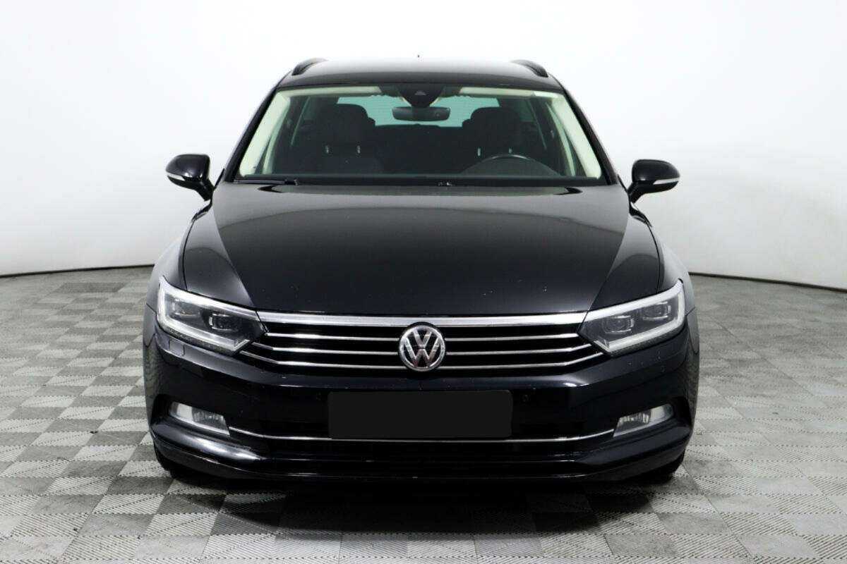 Volkswagen Passat, 2019 - 121 347 км. | Фото №2