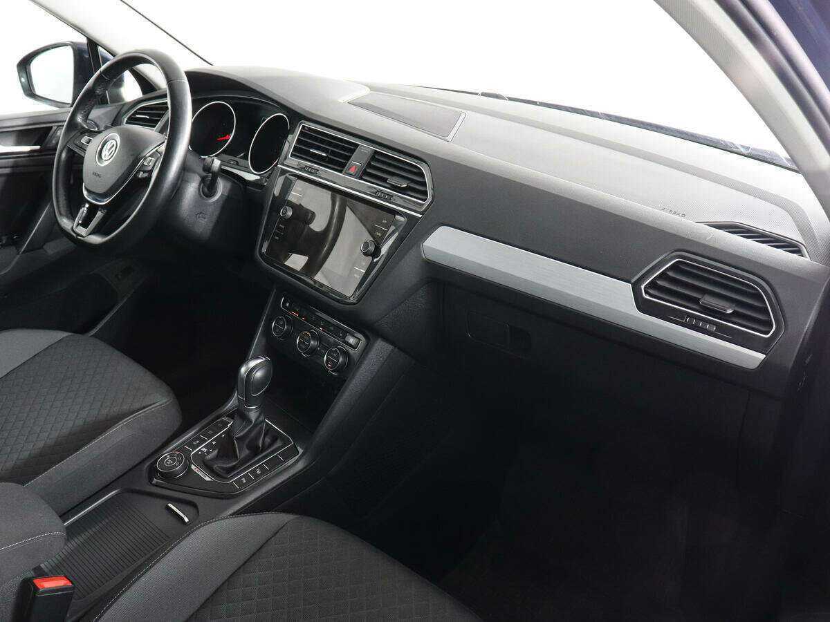 Volkswagen Tiguan, 2017 Фото №10