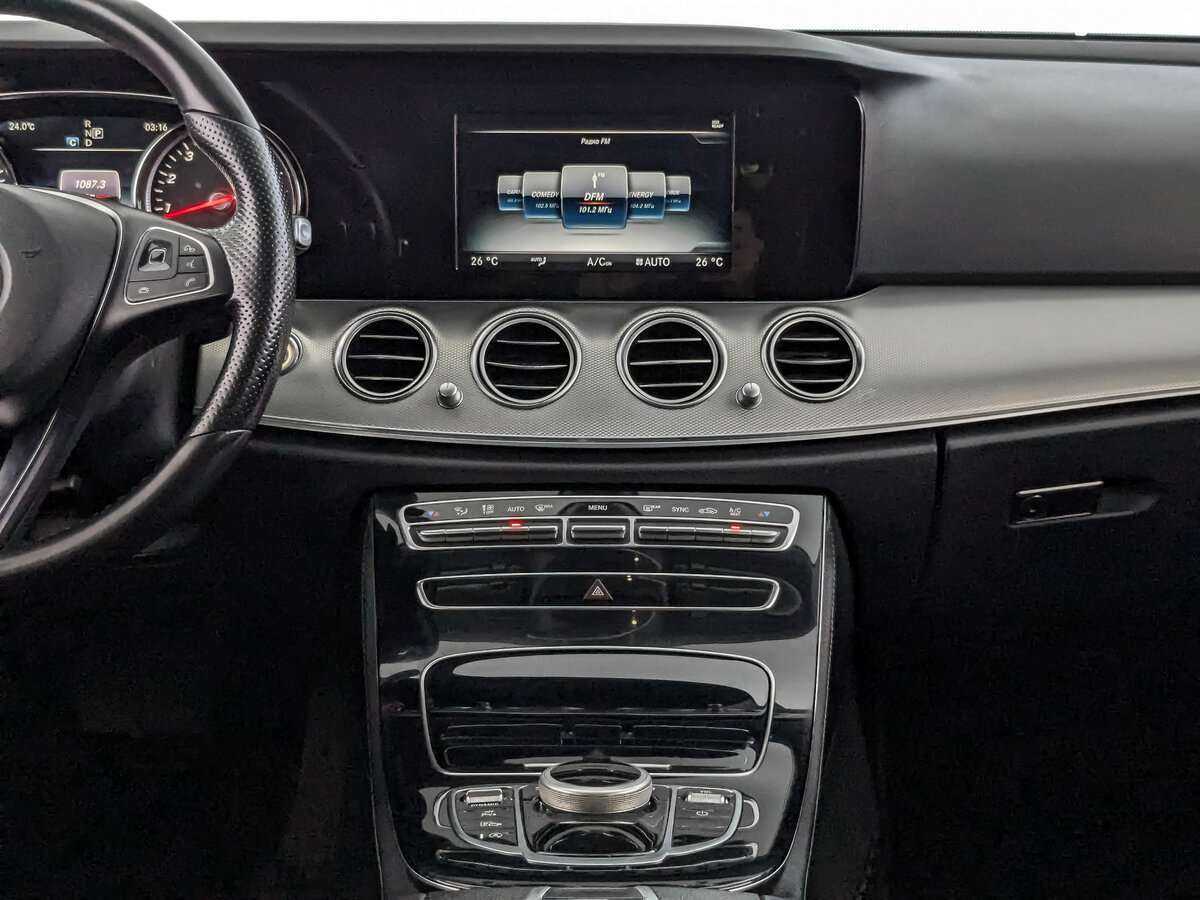 Mercedes-Benz E-Класс 200, 2018 Фото №13