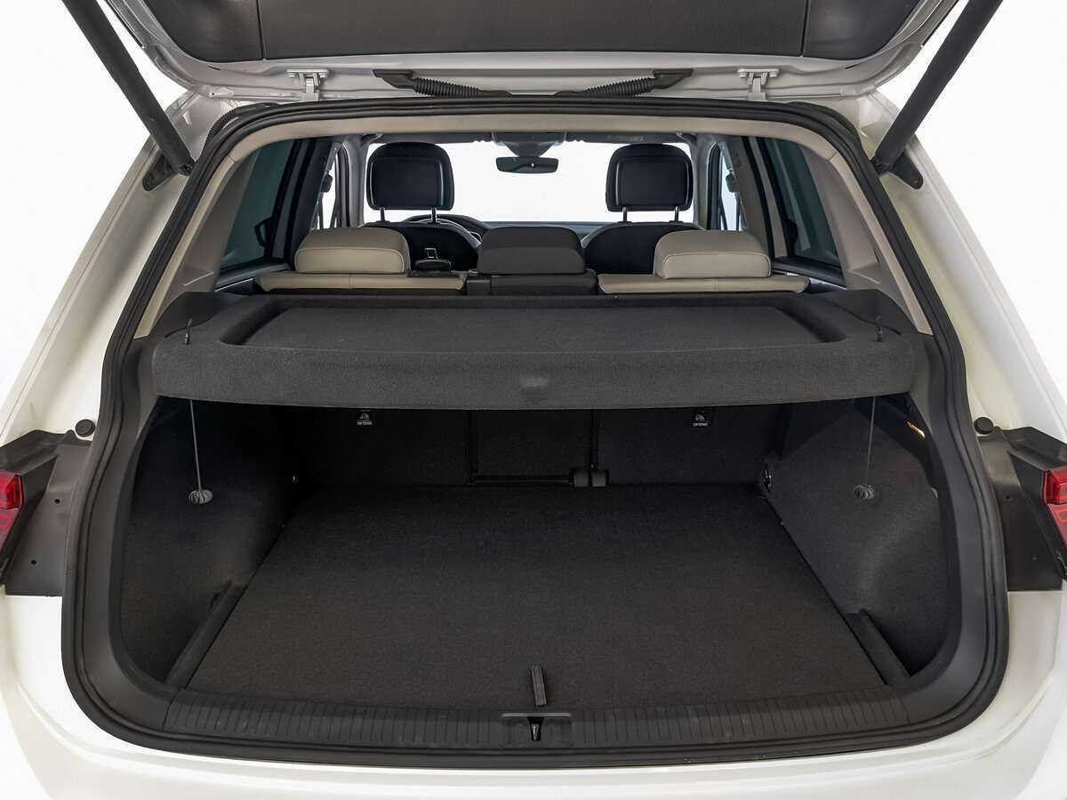 Volkswagen Tiguan, 2020 Фото №10