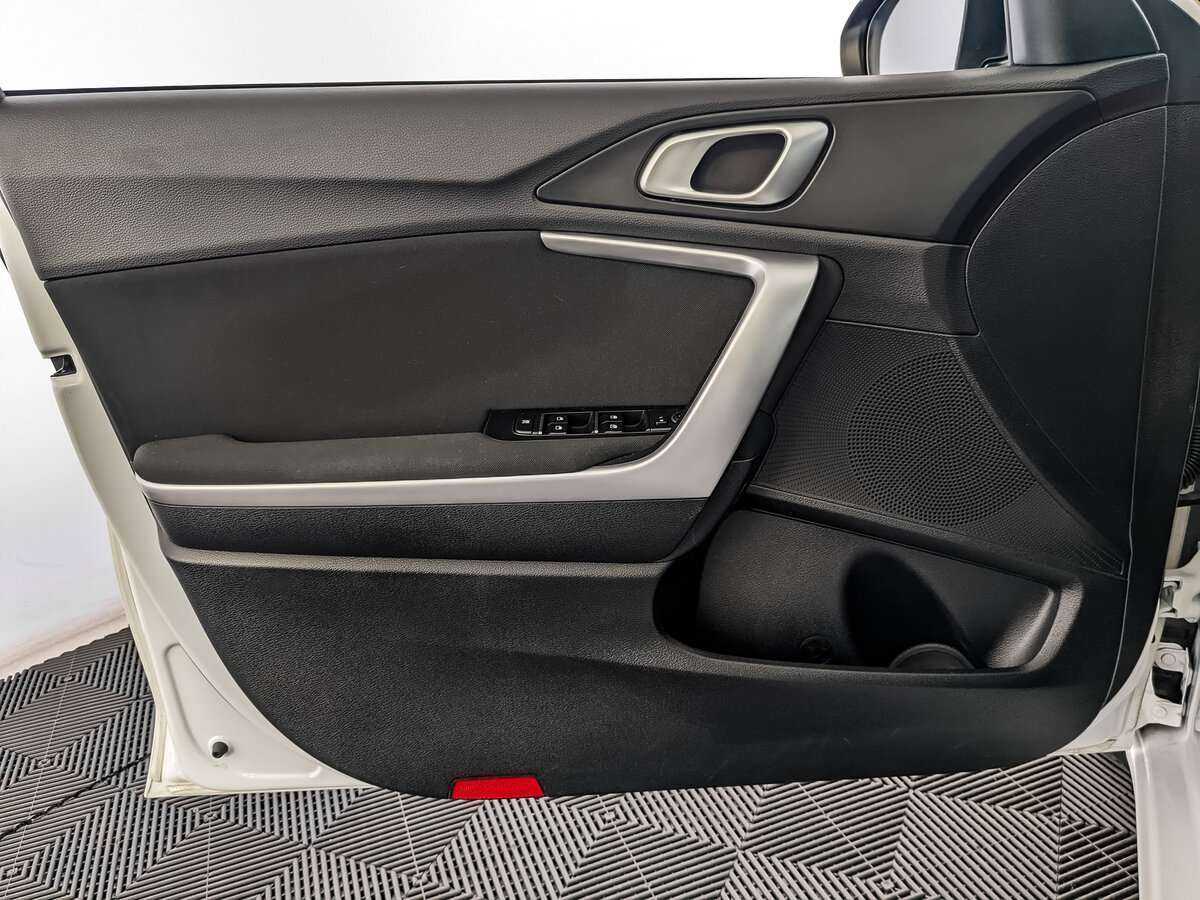 Kia Ceed, 2022 Фото №15